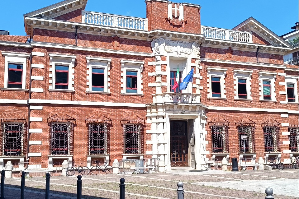 palazzo giustizia varese.jpeg